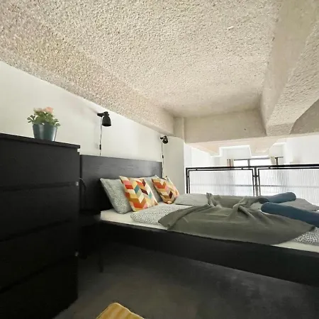 Inbp03 Studio #freeparking Budapest